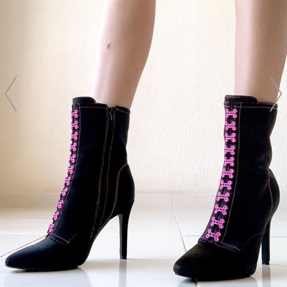 Poster Grl Black & Pink Stiletto Ankle Boots Dolls Kill BNIB - Picture 6 of 16